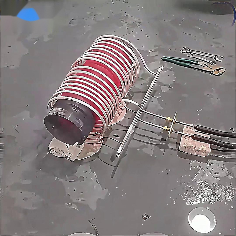 中频感应加热设备对直径180mm、长度300mm的钢管进行加热测试