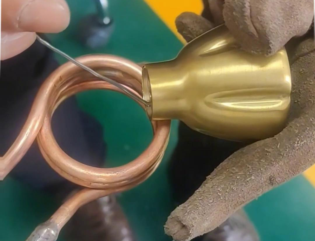 高频焊机适用于各类常见铜件铝件焊接，不管是标准件还是非标的异型件
